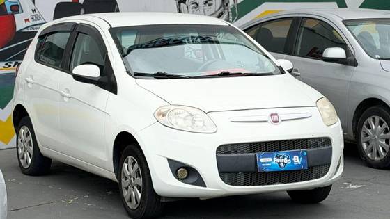 FIAT PALIO 1.0 MPI ATTRACTIVE 8V FLEX 4P MANUAL FIAT PALIO 1.0 MPI ATTRACTIVE 8V FLEX 4P MANUAL